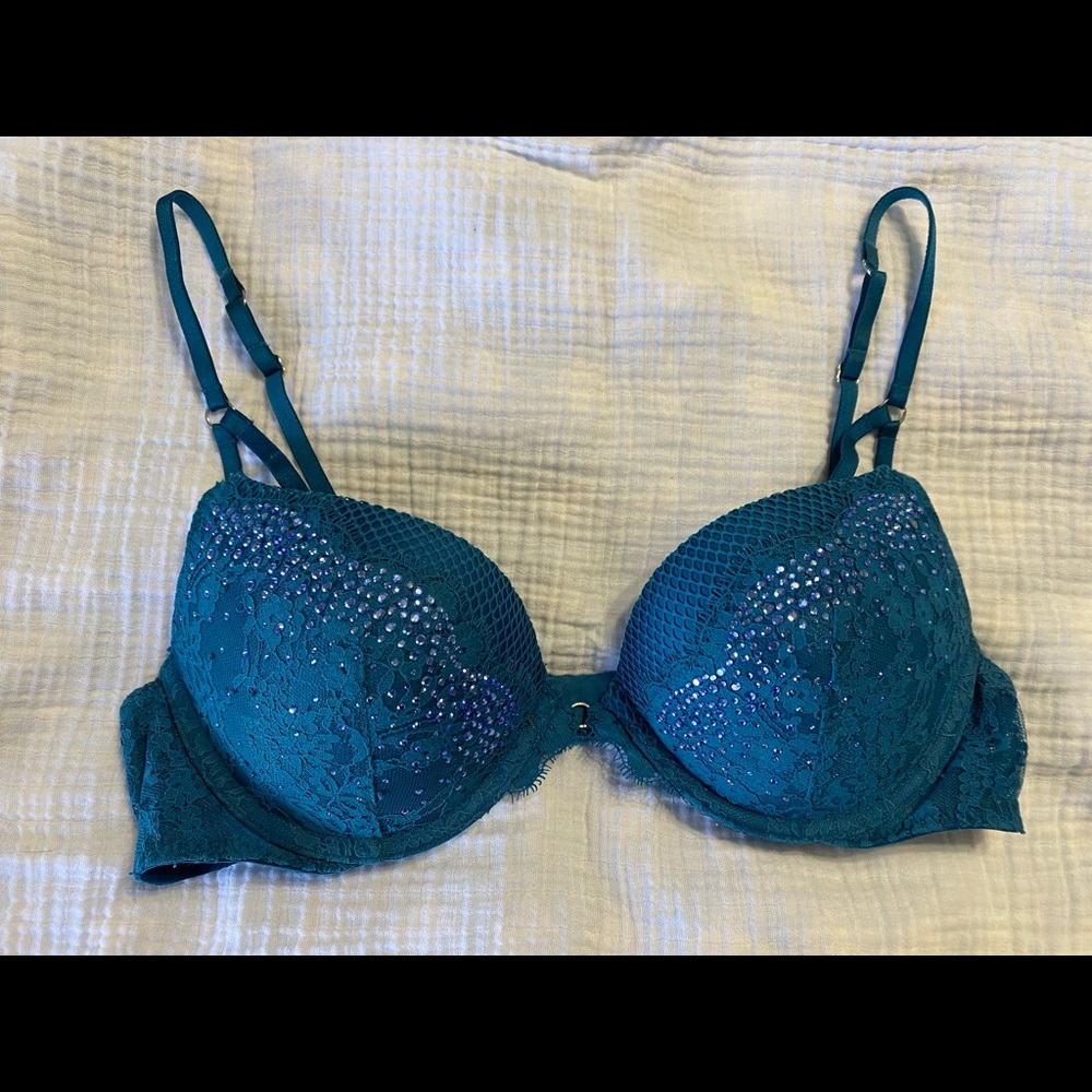 Victoria’s Secret bra